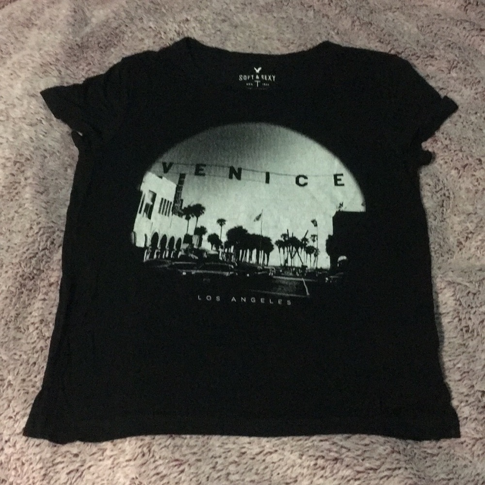 American Eagle t shirt